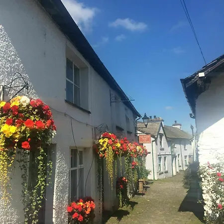 Ann Tysons House 3*